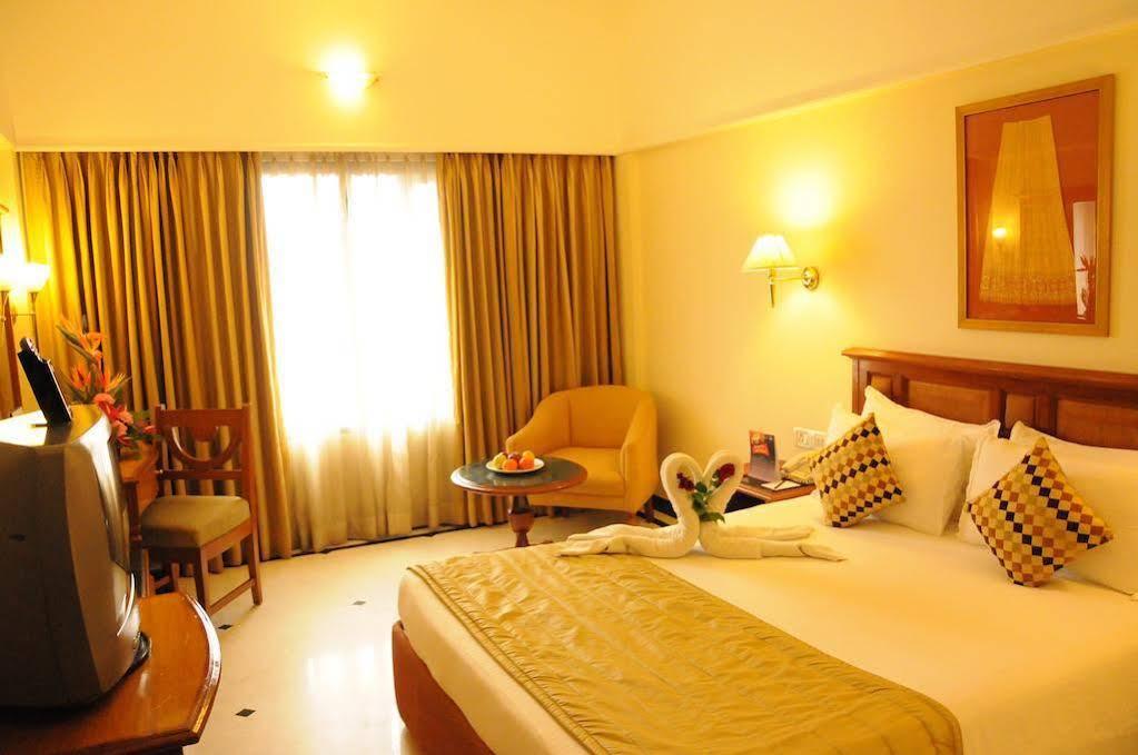 Regency Kanchipuram By Grt Hotels Extérieur photo