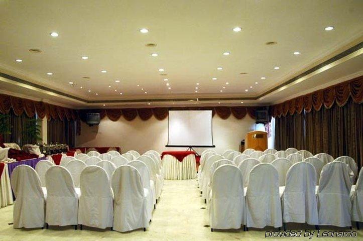 Regency Kanchipuram By Grt Hotels Extérieur photo