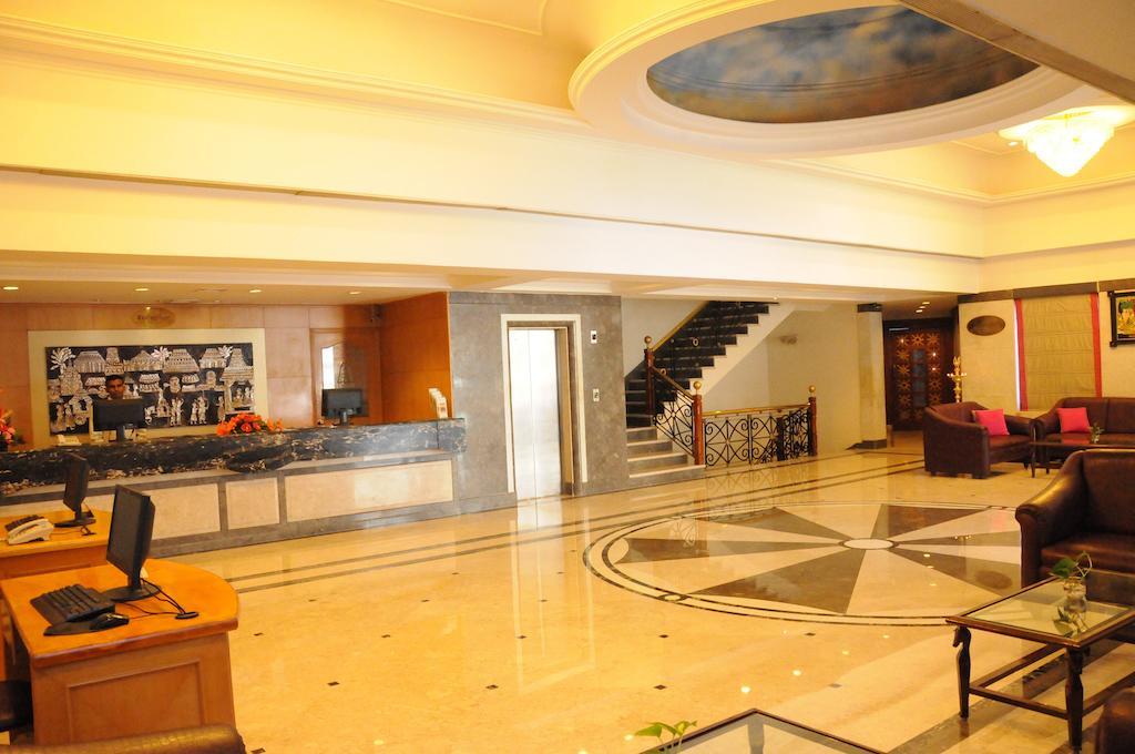 Regency Kanchipuram By Grt Hotels Extérieur photo